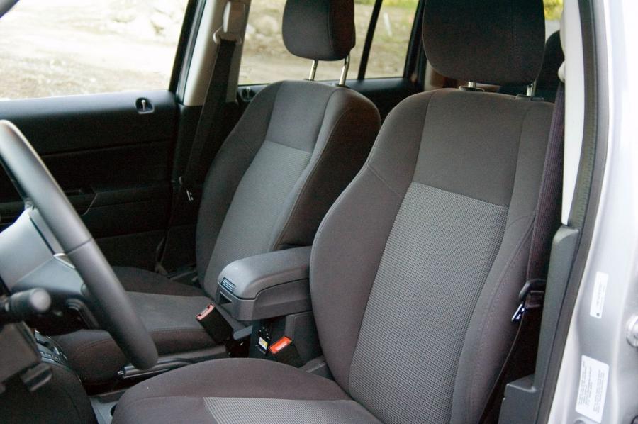 Jeep Patriot 2012 года  (фото 23 из 40)